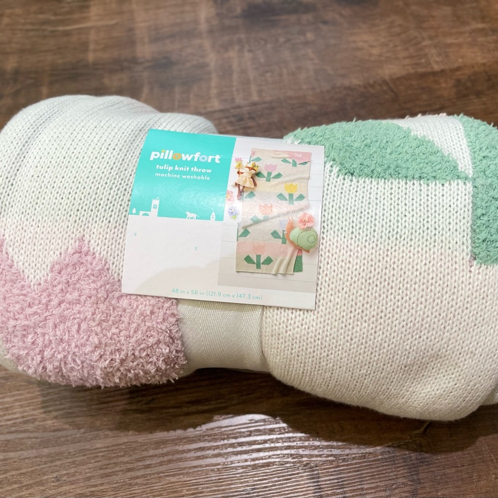 48"x58" Tulip Knit Throw Blanket - Pillowfort™